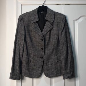 Ellen Tracey 18w brown white jacket shaped style